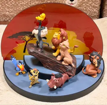 레어 스와로브스키 라이온킹 피규어 오브제 받침대 포함