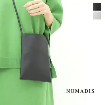 NOMADIS 블랙 숄더백