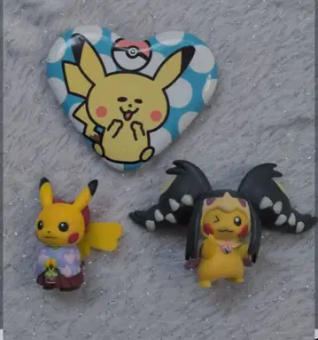 포켓몬 센터 피카츄 피규어 캔뱃지 세트