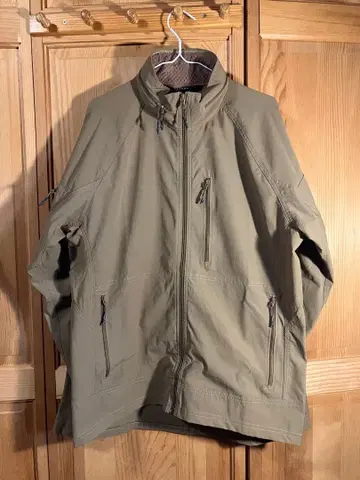 비욘드 클로징 소프트쉘 자켓 레벨 5 밀리터리 pcu L