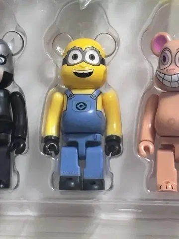베어브릭 시리즈 34 미니언