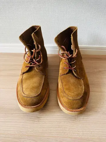 브라운 스웨이드 하이컷 부츠