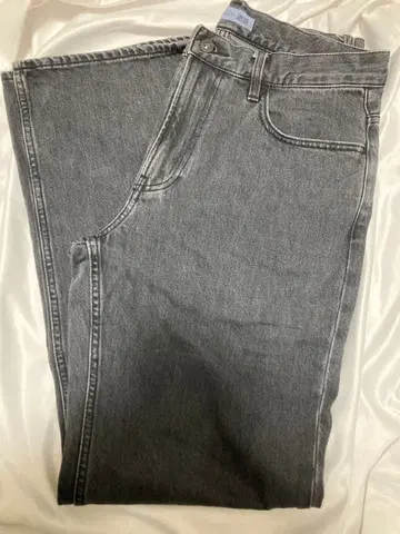 UNIQLOx JWANDERSON 스트레이트 진