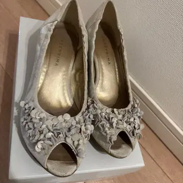 ANTEPRIMA 실버 오픈토 펌프스