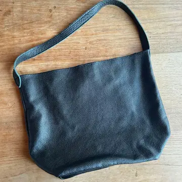 AULENTTI 가죽 토트백