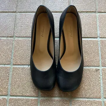 tukn. 오블리크 투 펌프스