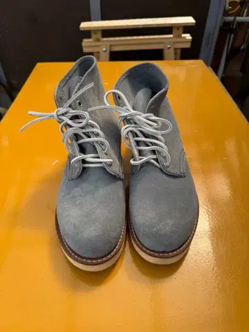 그레이 스웨이드 하이컷 부츠