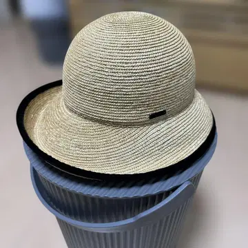 arth 베이지 밀짚모자