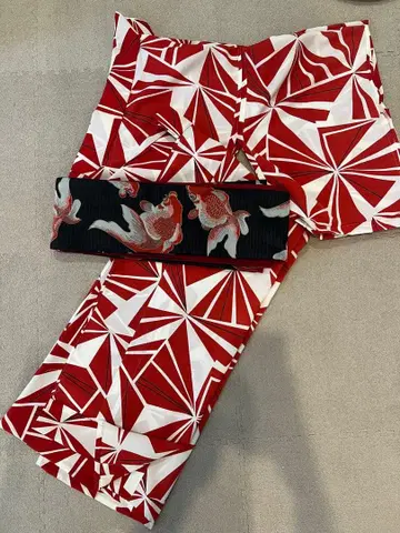 후리후 빨간색 화이트 기하학 패턴 유카타 오비 세트