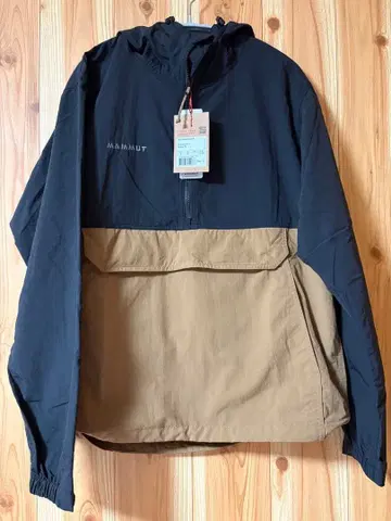 미사용 새상품 MAMMUT 하이킹 윈드브레이커