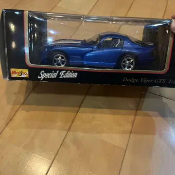 magst 1/18 스케일 다지 바이퍼 gts