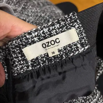 OZOC 트위드 큐롯 38 플레어 숏팬츠