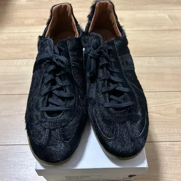 리프로덕션 오브 파운드 저먼 트레이너 송치 44