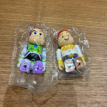 베어브릭 토이스토리