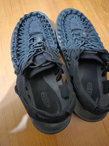 [내일 발송] KEEN 유니크 샌들