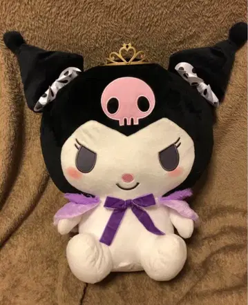 산리오 쿠로미 왕관 봉제 인형