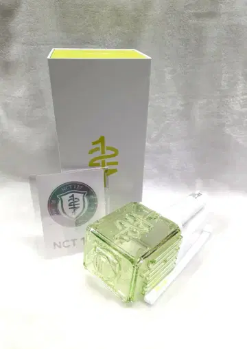 NCT 127 ver.2 OFFICIAL FANLIGHT