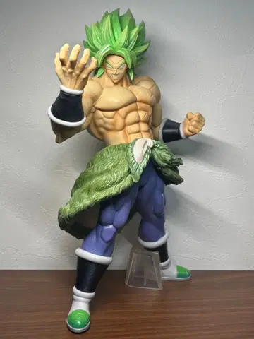 제일복권 드래곤볼 VS 옴니버스 초사이어인 풀파워 브로리 피규어