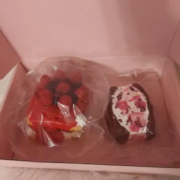 kikisquishy 딸기 토스트 꽃 샌드