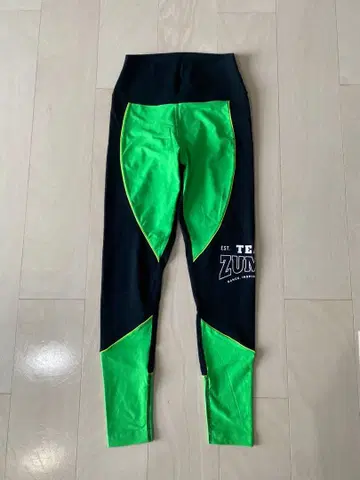 ZUMBA 스포츠 레깅스 블랙/그린