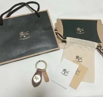 [ 미사용 새상품 ] IL BISONTE 키링 가죽 레드 수납 가방 포함