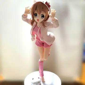 주문은 토끼입니까? 코코아 피규어