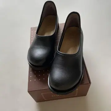 Belle & Sofa 슬립온 GARDN 23cm