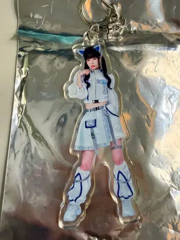 iLiFE! 카라우타 카렌 아크릴 키링 사이버 의상