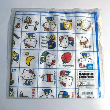 [미개봉 새상품] 산리오전 헬로키티 60주년 기념 손수건 런치 크로스