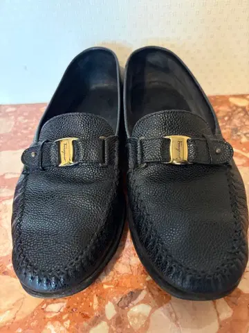 페라가모 블랙 로퍼