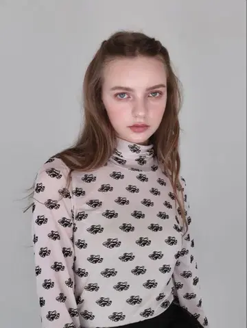 treat Urself 트리트유어셀프 sheer tops