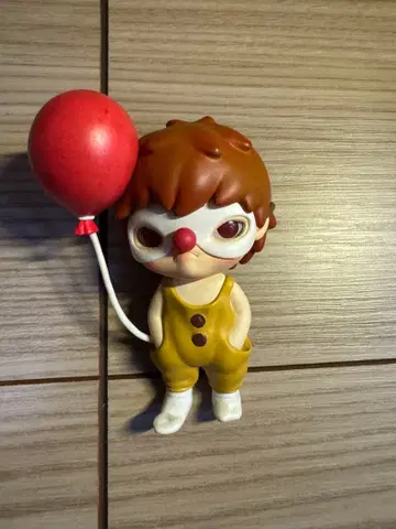 POPMART hirono persona