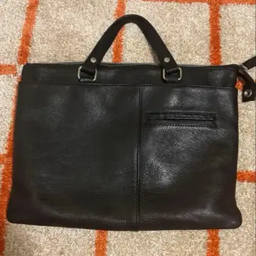 배기포트 코아이 가죽 핸드백 KOI BAGGY PORT