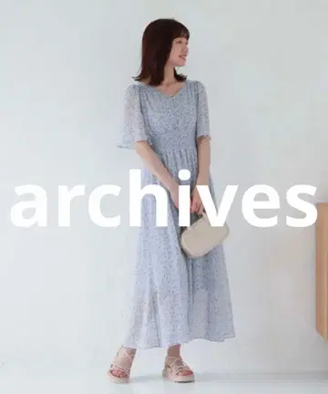 아카이브 플레어 슬리브 꽃무늬 원피스 반팔 원피스 블루