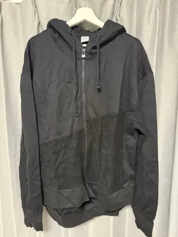 ZARA 절개 디자인 후드티