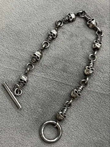 스컬 디자인 실버 팔찌