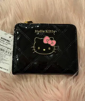미사용 Hello Kitty 이단 접이식 지갑 블랙 에나멜