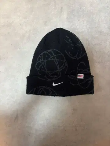 NIKE 나이키 브레이킨 비니 블랙 켄타우로스 켄타 착용