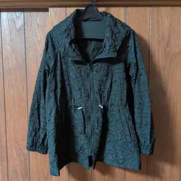 스페치오 40 사이즈 블랙 컬러 코트