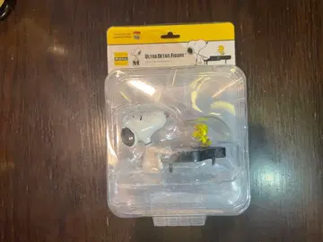 스누피 뮤지엄 한정판 UDF 피규어 우드스탁 피아니스트