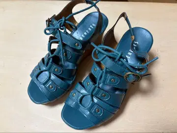 BENEFITS 청록색 웨지 샌들