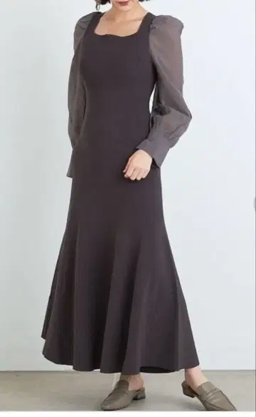 [ FRAY I.D ] 오간자 슬리브 스퀘어 니트 원피스