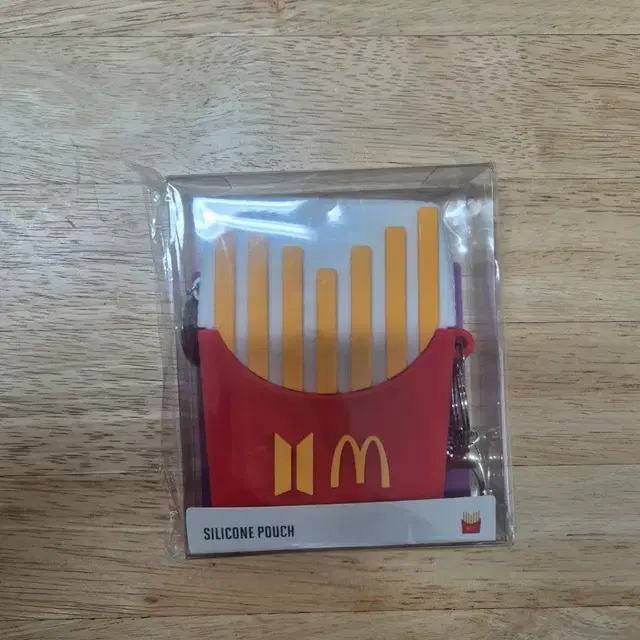 (미개봉)BTS X 맥도날드 실리콘 파우치