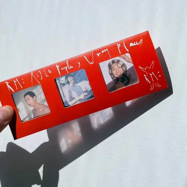 RM: Right People, Wrong Place 필름컷 미개봉