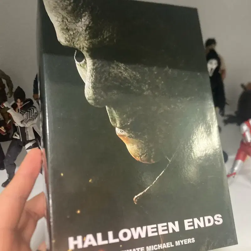 네카 할로윈 앤드 마이클 마이어스