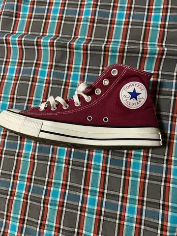 컨버스 올스타 버건디 하이컷 스니커즈