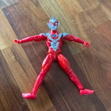 울트라맨 제트 가동식 피규어 빨간색