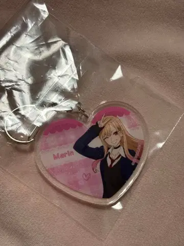 새상품 그 비스크돌은 사랑을 한다 키타가와 마린 하트형 아크릴 키링