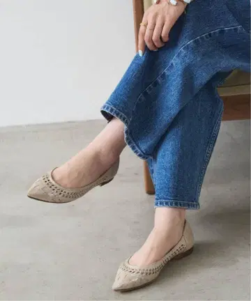 포인티드 새시 메쉬 플랫 루타론 뜨개질 디자인 플랫슈즈