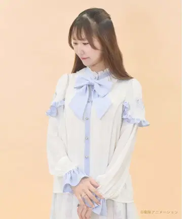 axes femme 후타리 프리큐어 리본 포함 긴팔 블라우스